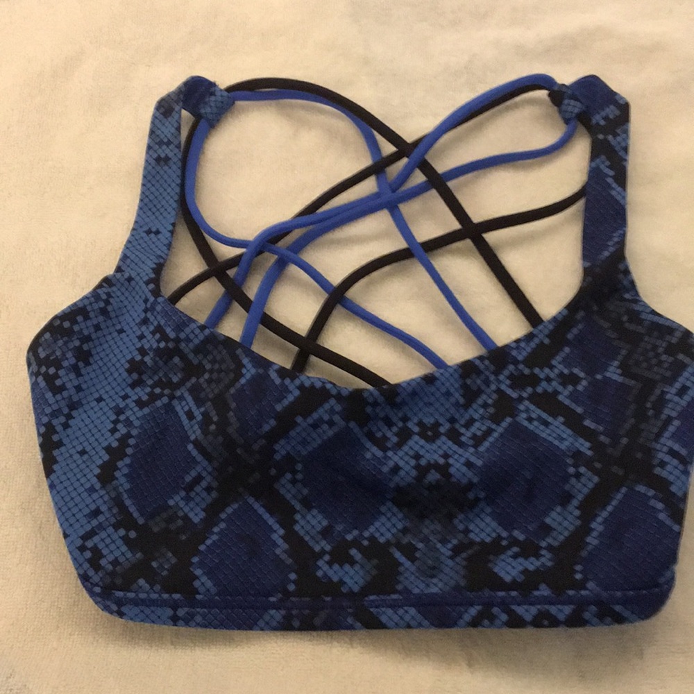 Lululemon strappy sports bra. Snake-like pattern